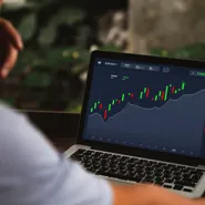 forex chart analysis laptop